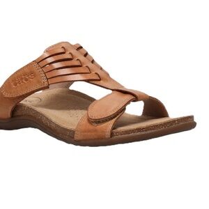 Taos Women’s 9 Wonder Slide Caramel Leather Woven Comfort Reg.$170.00